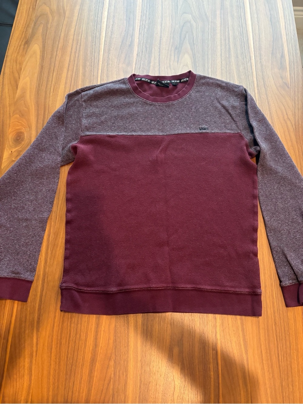 Vans Men's Two-Tone Maroon Crewneck Sweater (M)